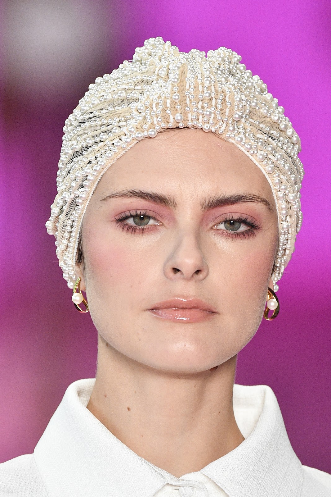 No Desfile PatBo SPFW modelos usavam tocas de banho A marca PatBo apostou em biquínis e maiôs que mesclam a tradicional lycra com o requinte do zibeline.