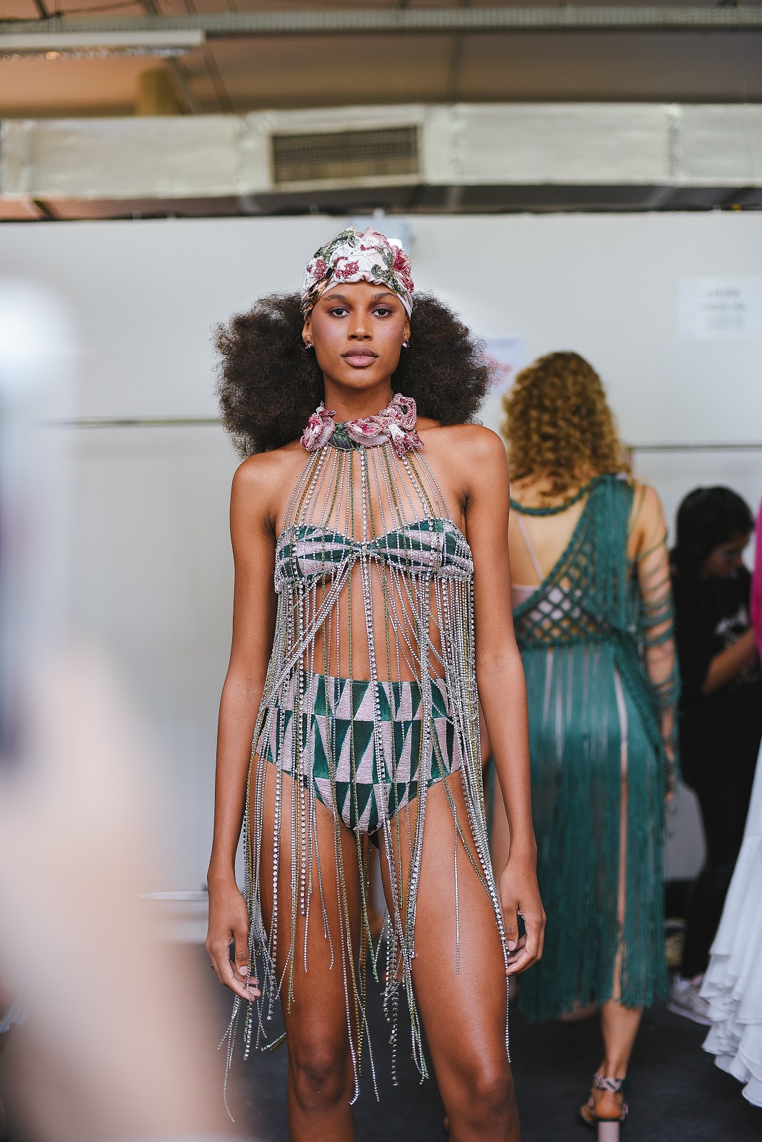 Desfile Patbo SPFW N48 Modelo desfilando PatBo