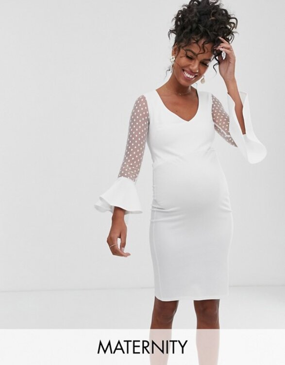 Vestido noiva gravida modelo Maternity Noiva negra gravida com vestido branco com detalhes em poas